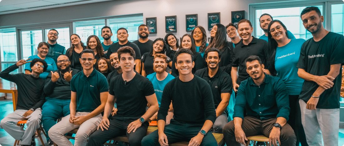 Equipe de pós-vendas, suporte e migração técnica da TheMembers